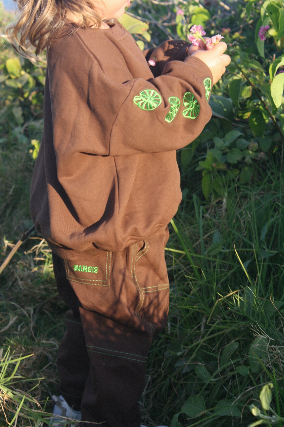 Chunky organic cotton crew jumper - chocolate